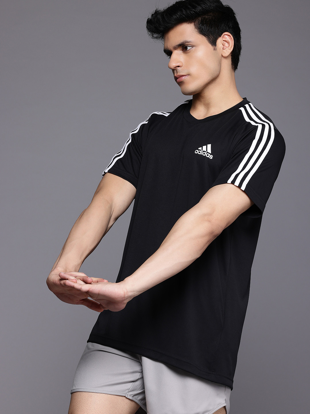 

ADIDAS Logo Print Detail 3-Striped T-shirt, Black
