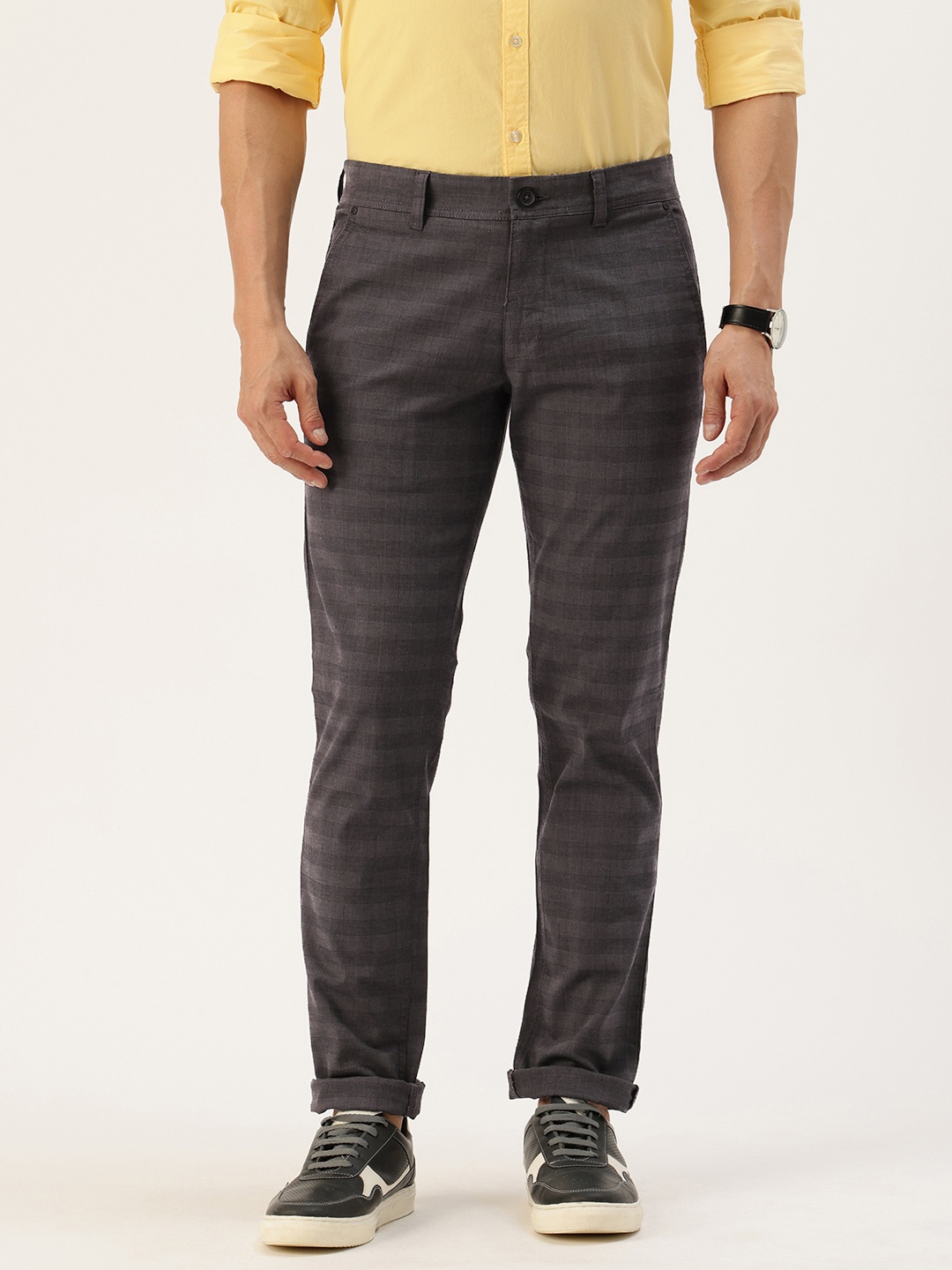 

Parx Men Checked Tapered Fit Chinos Trousers, Grey