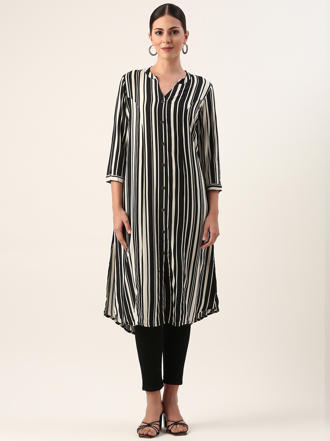 

AMUKTI Striped A-Line Kurta, Black