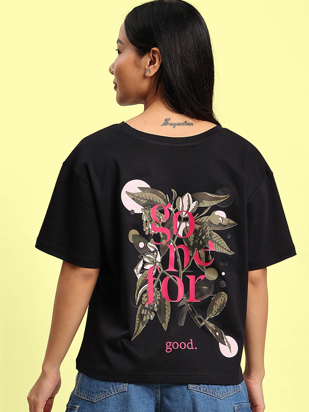 

Bene Kleed Women Floral Printed Round Neck Cotton Boxy T-shirt, Black