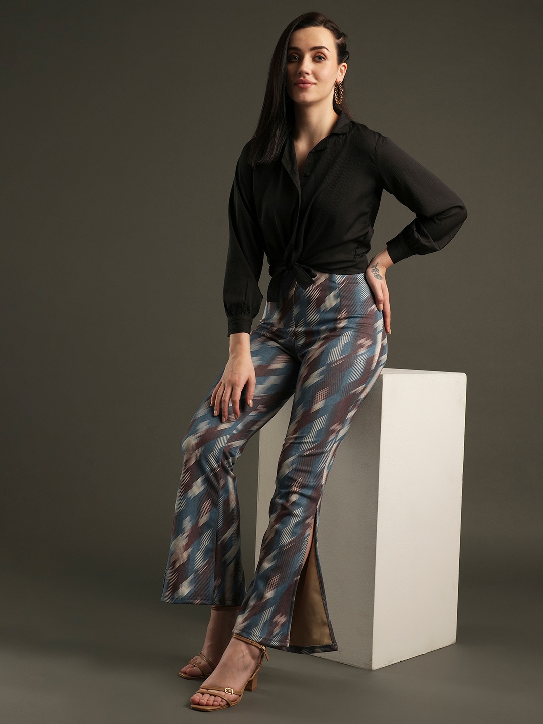 

Globus Printed Stretchable Slim Fit Treggings, Teal