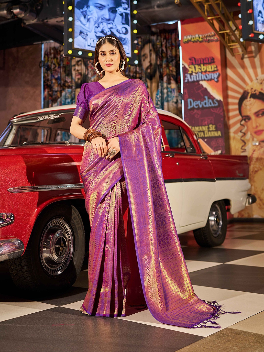 

Krimmple Woven Design Kanjeevaram Zari Saree, Purple
