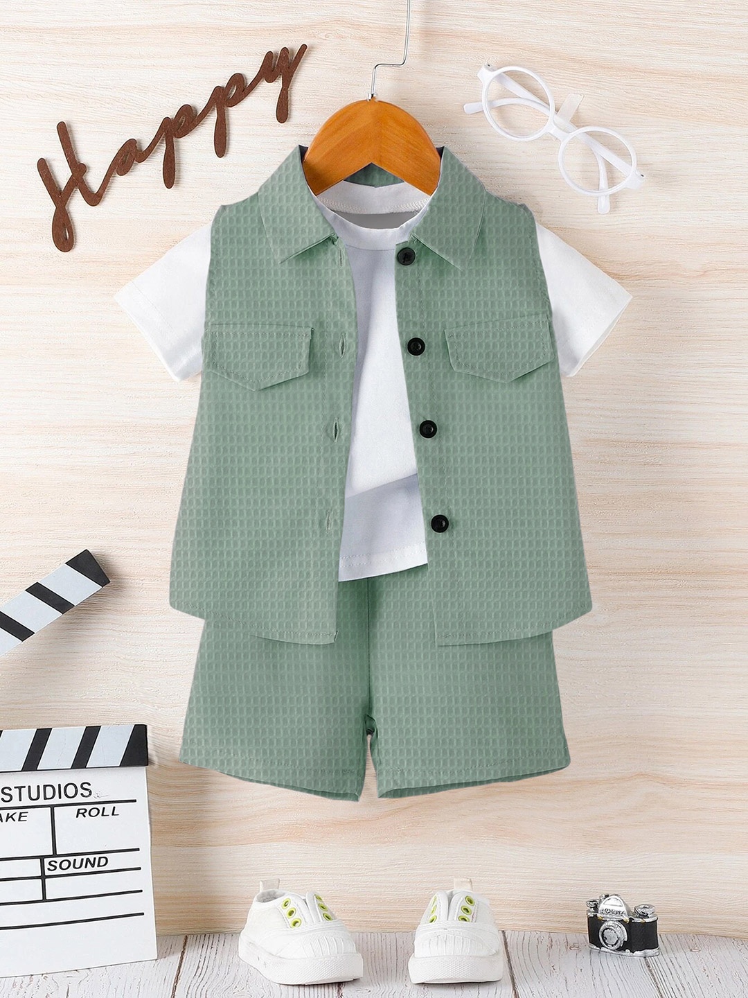 

OMPAX Boys Self Design T-shirt With Shorts & Jacket, Green