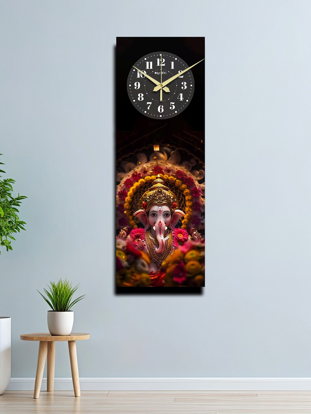 

OLIVE TREE Black & Gold-Toned Printed Traditional Wooden Rectangle Analogue Wall Clock