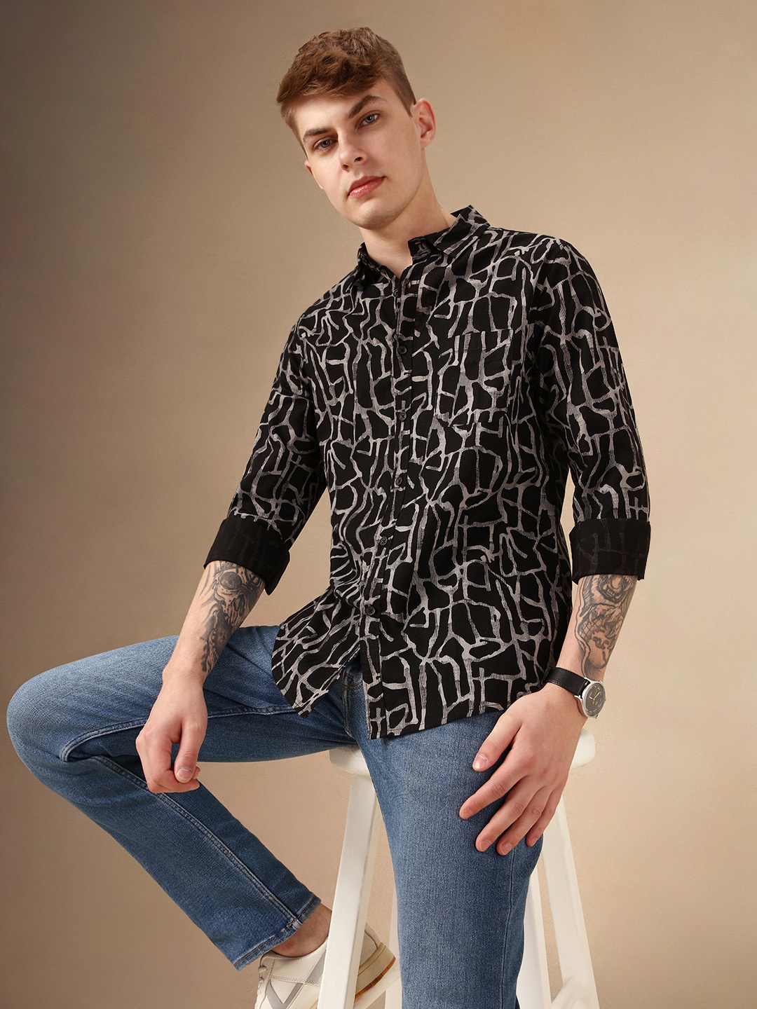 

Dennis Lingo Men Smart Spread Collar Abstract Printed Cotton Casual Shirt, Black