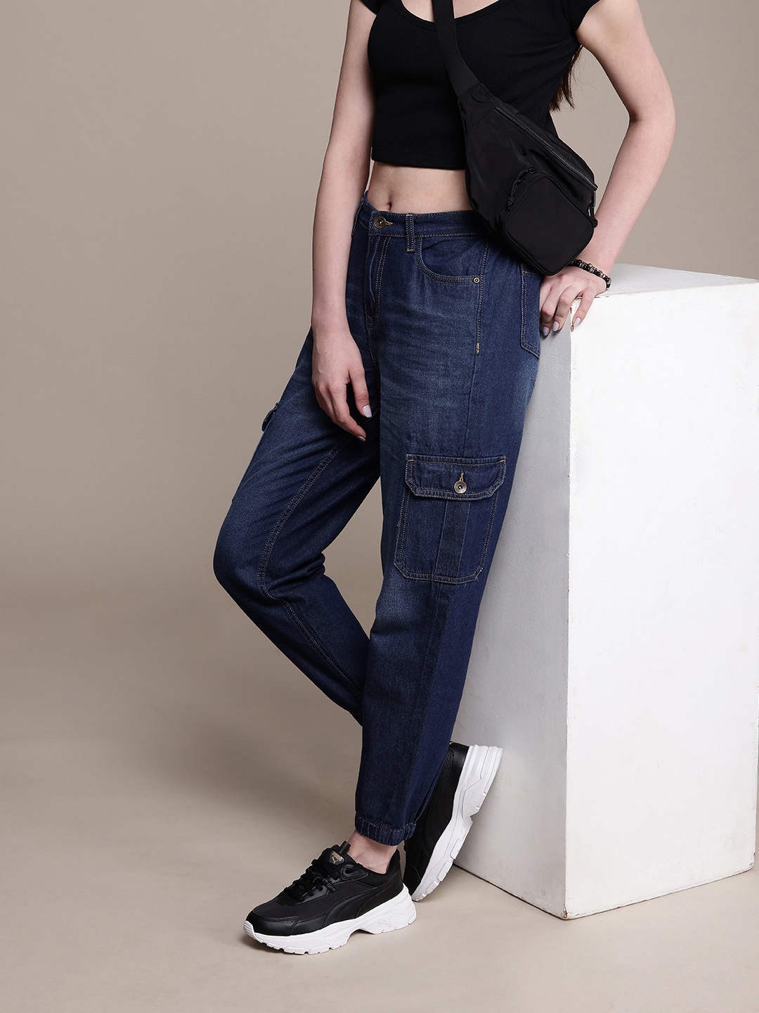 

Roadster Comfort High-Rise Light Fade Joggers, Navy blue