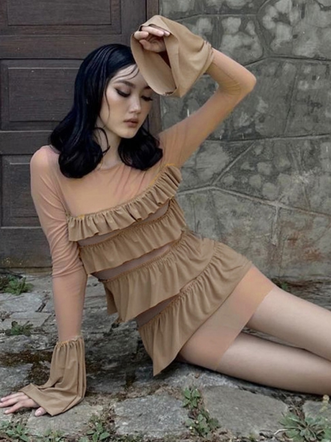 

KPOP Women Solid Bell Sleeve Bodycon Dress, Khaki
