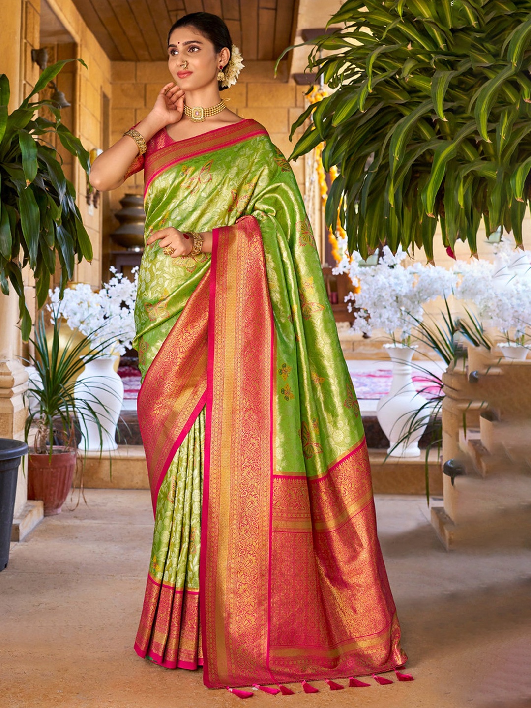 

MySilkLove Woven Design Zari Kanjeevaram Saree, Green