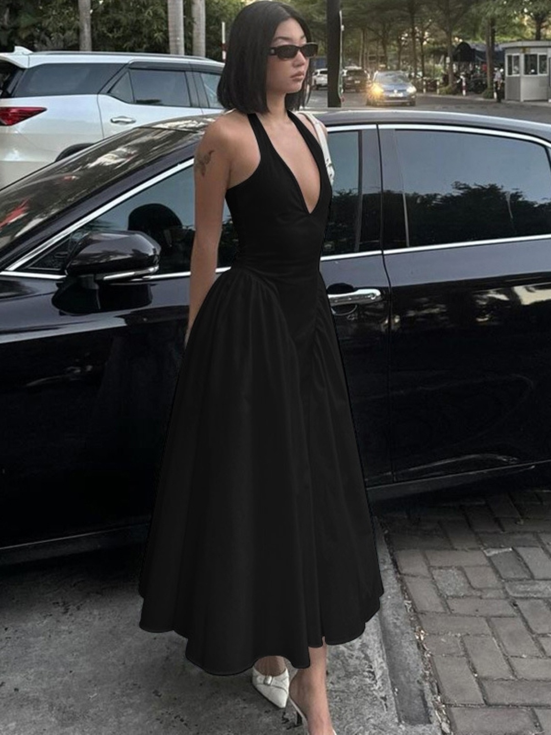 

KPOP V-Neck Solid Maxi Dress, Black