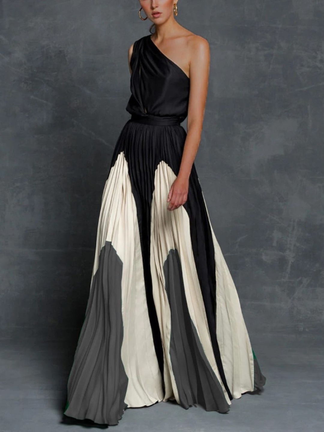

KPOP Women Colourblocked One Shoulder Maxi Dress, Black