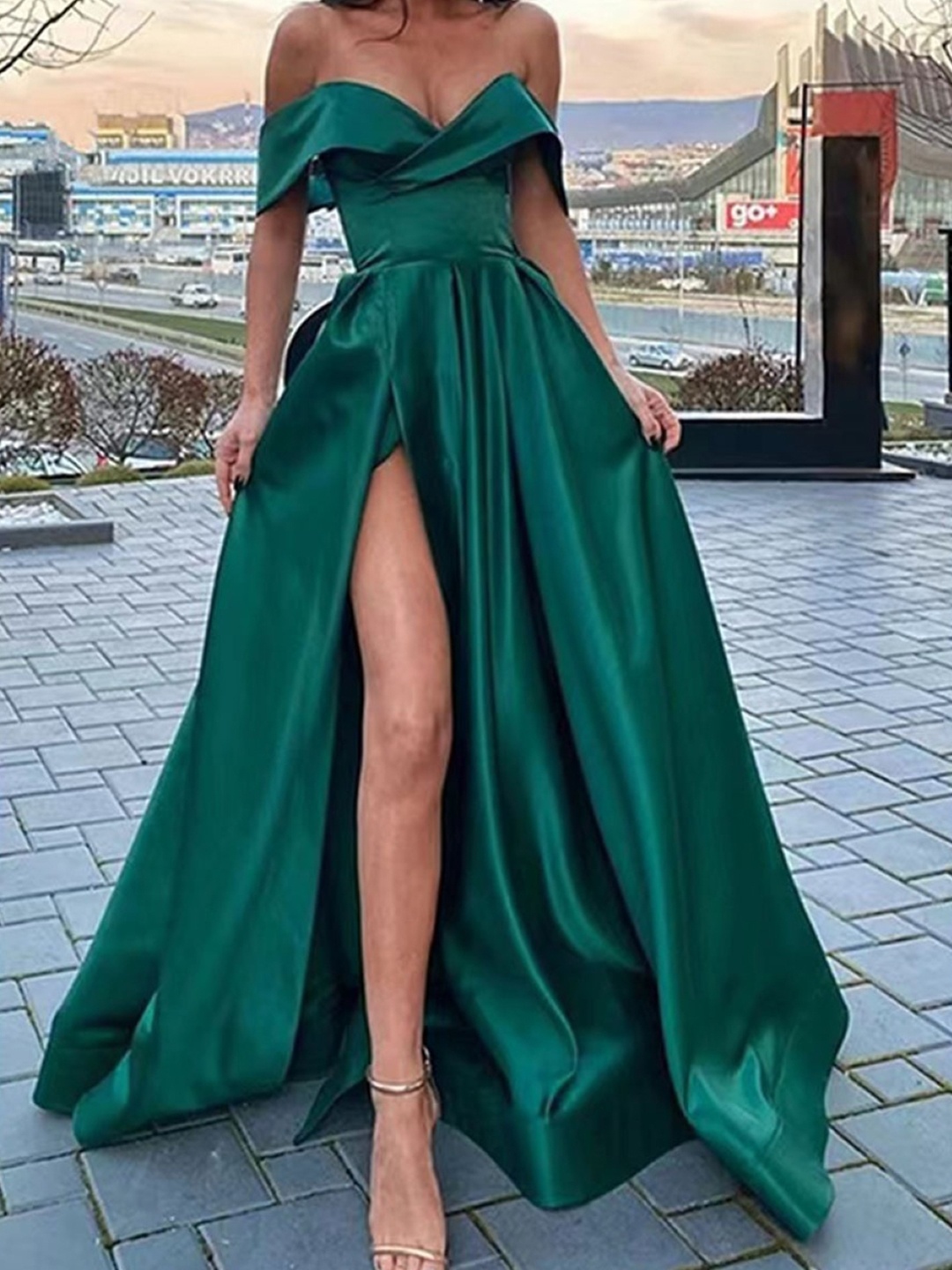 

KPOP Off-Shoulder Maxi Dress, Green