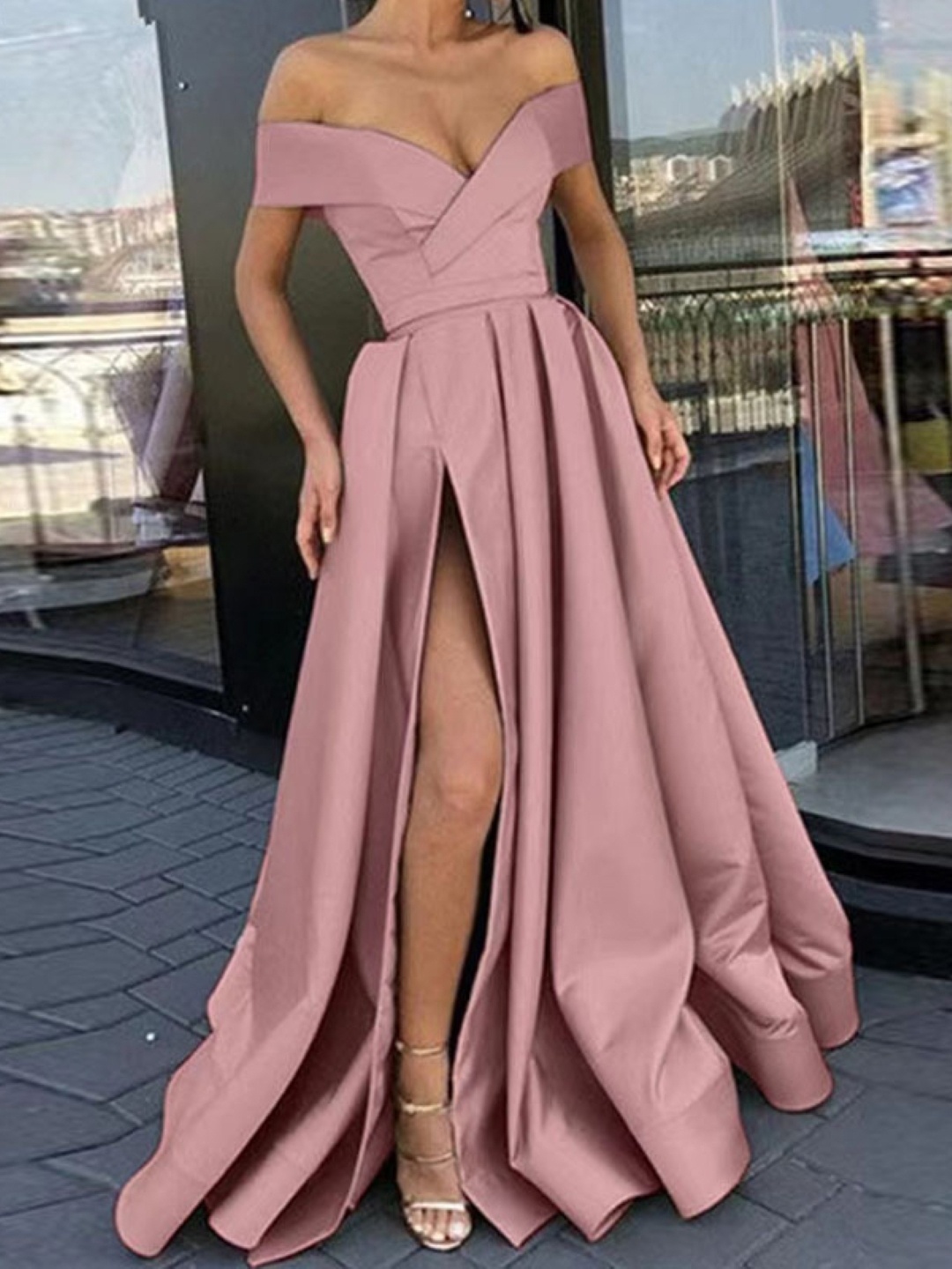 

KPOP Off-Shoulder Fit and Flare Maxi Dress With Front Slit Detail, Pink