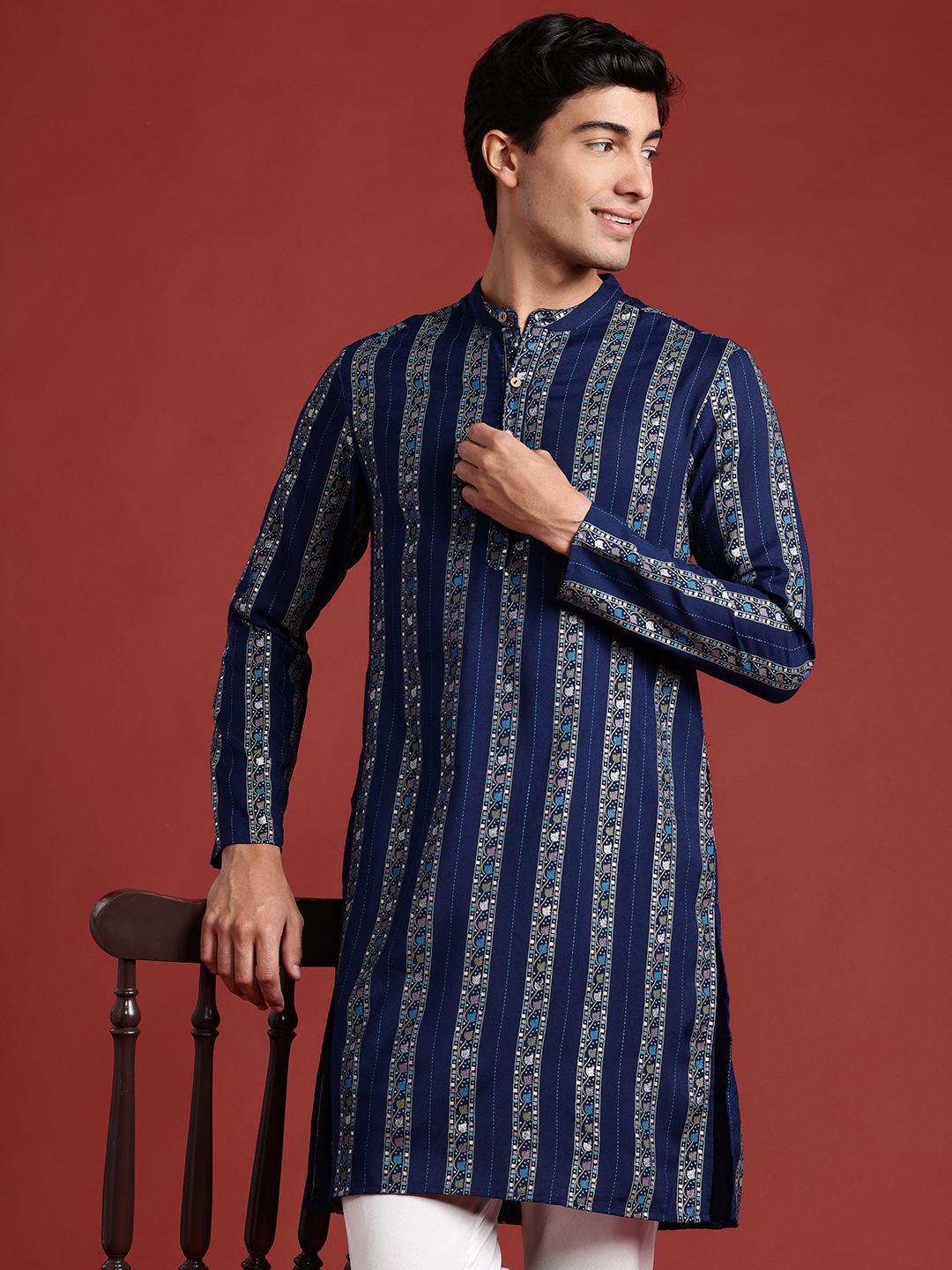 

Anouk Indie Floral Striped Straight Kurta, Navy blue