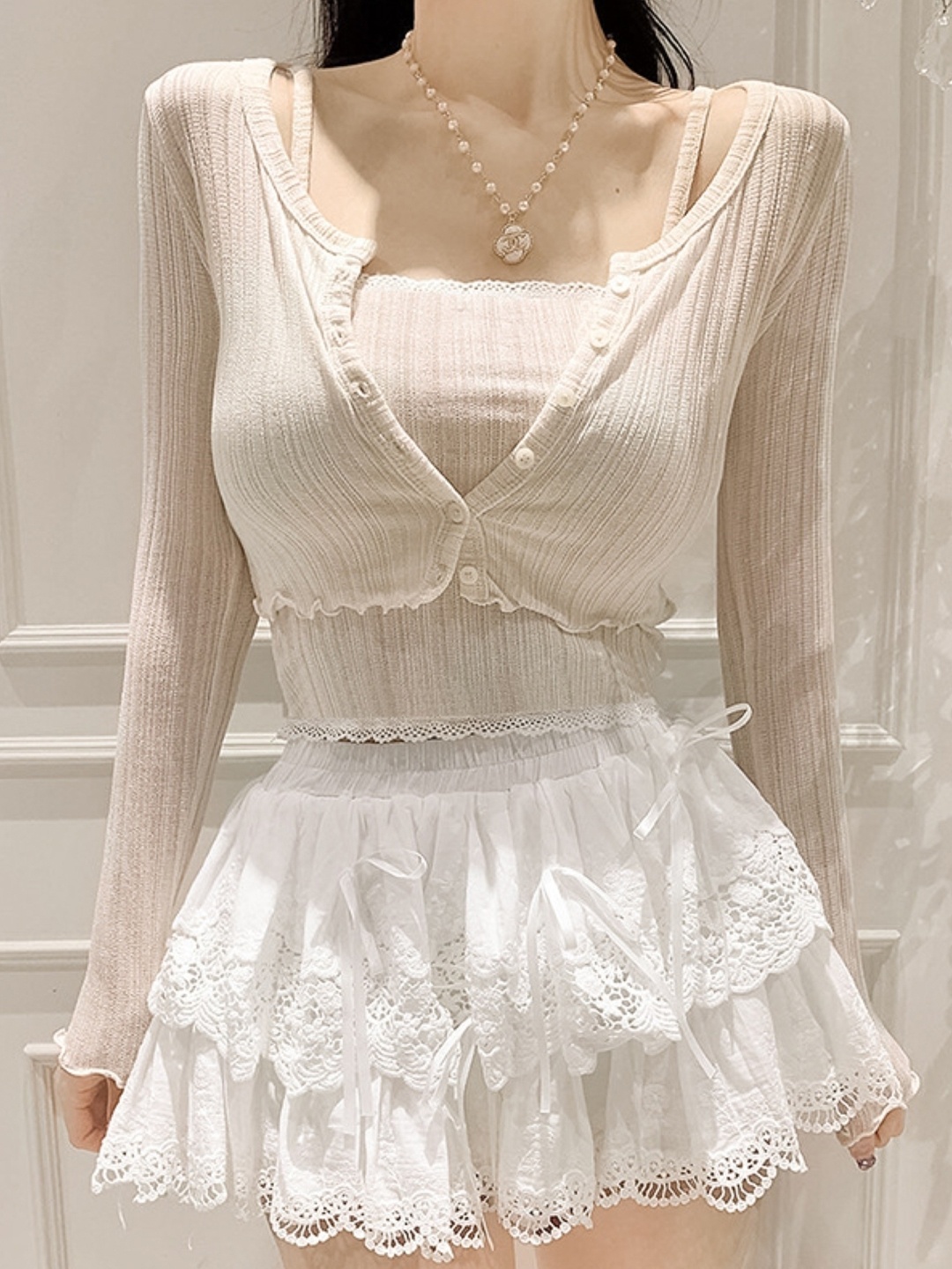 

KPOP Extended Sleeves Crop Top, Cream