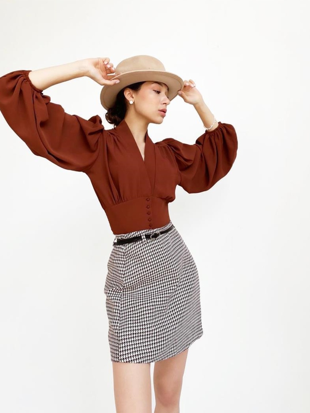 

KPOP Puff Sleeve Crop Top, Brown