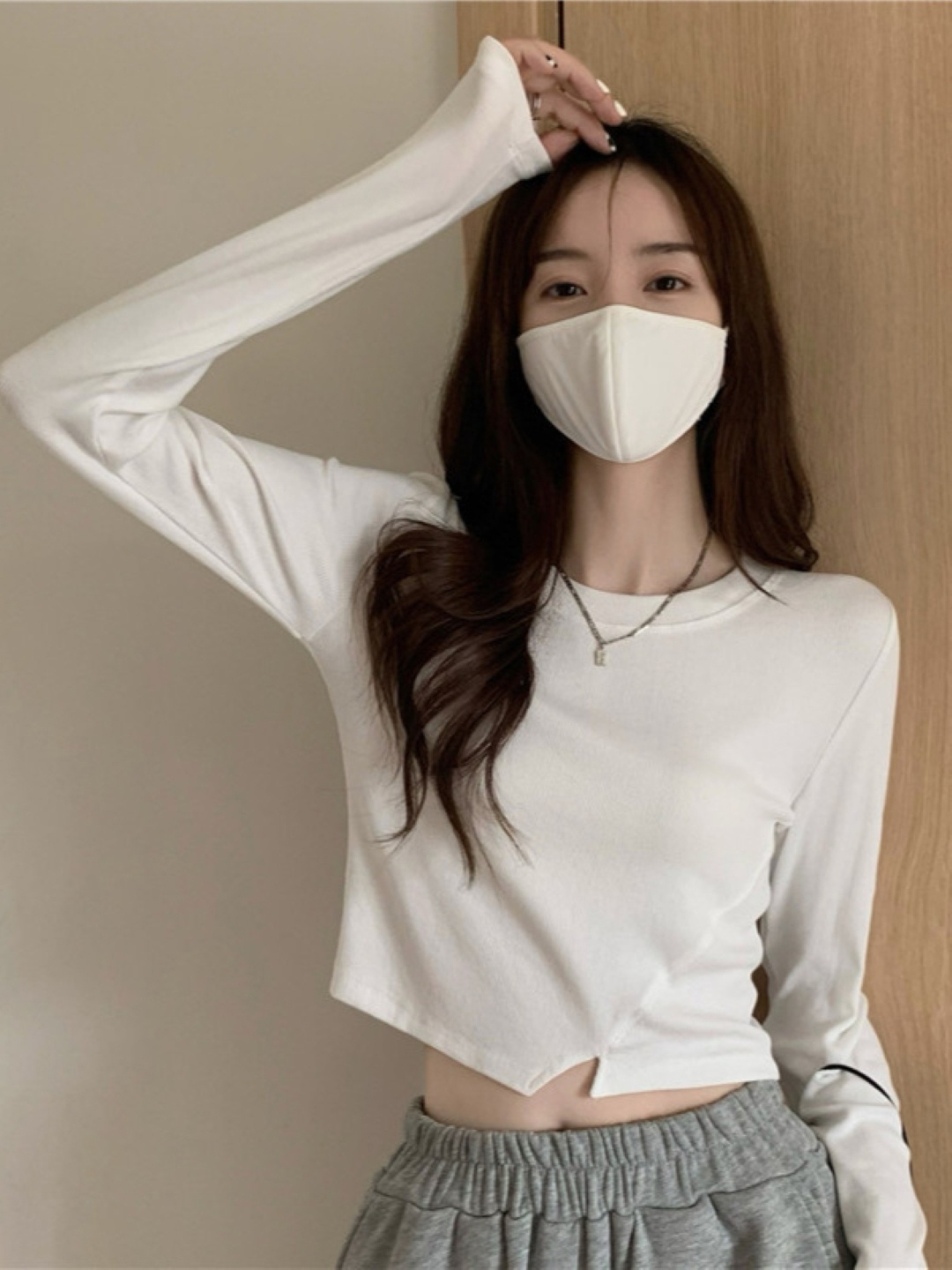 

KPOP Extended Sleeves Crop Top, White