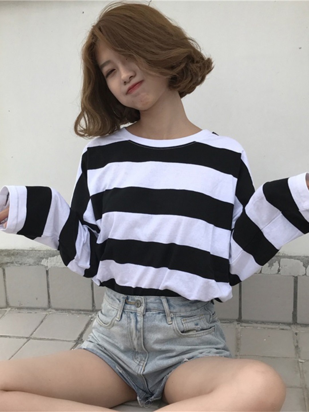 

KPOP Striped Top, Black