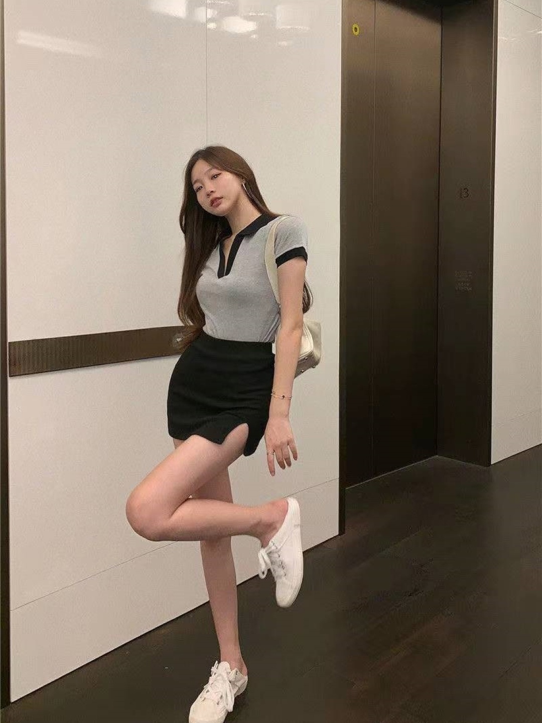 

KPOP Women Solid Top, Grey