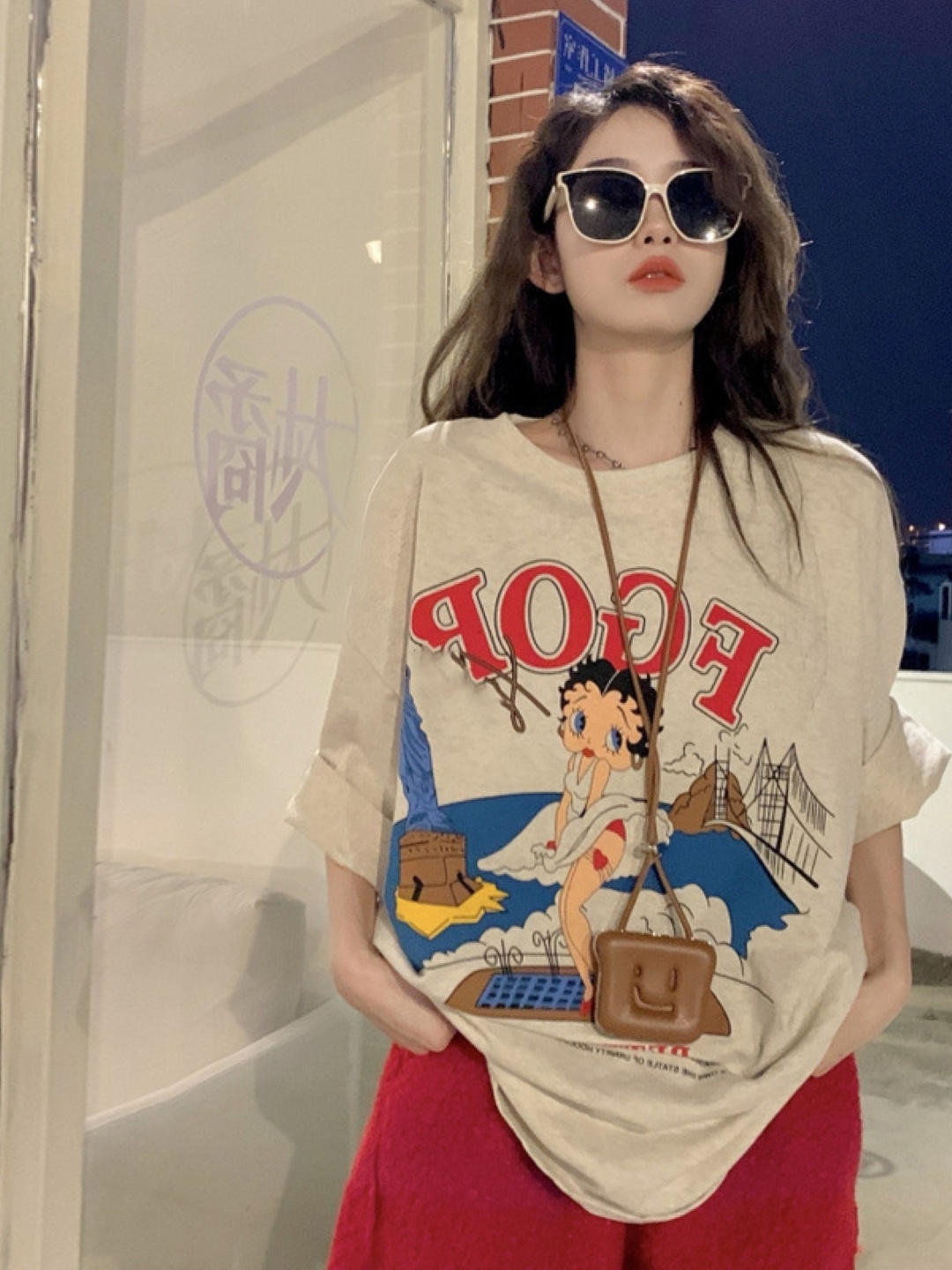 

KPOP Women Graphic Printed Pure Cotton Oversized T-shirt, Brown