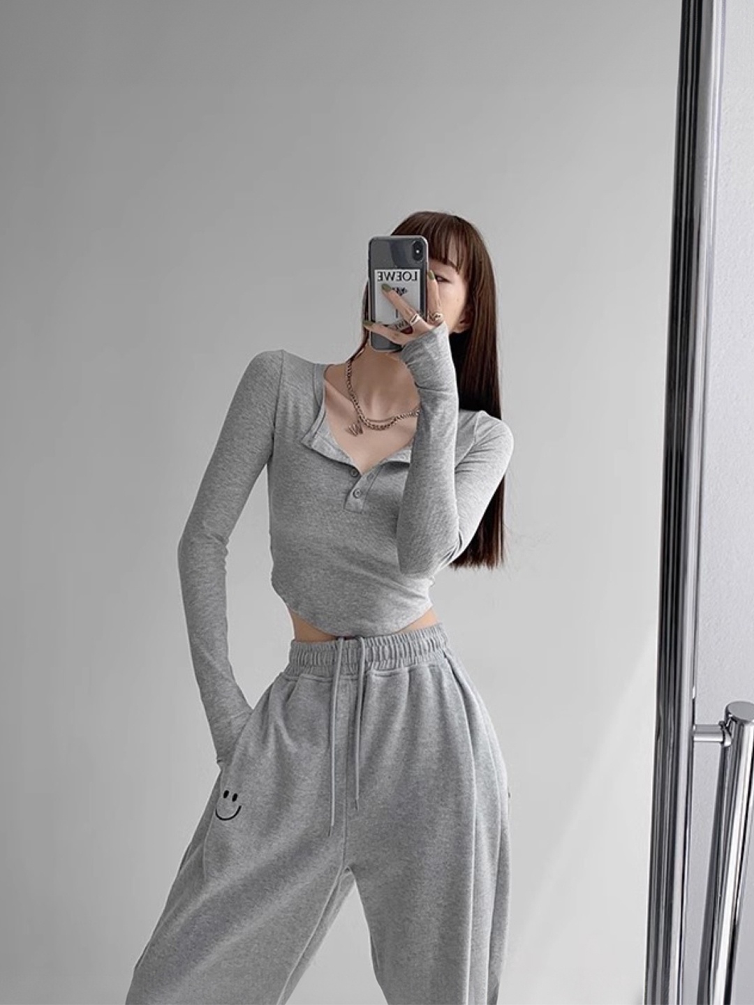 

KPOP Extended Sleeves Crop Top, Grey