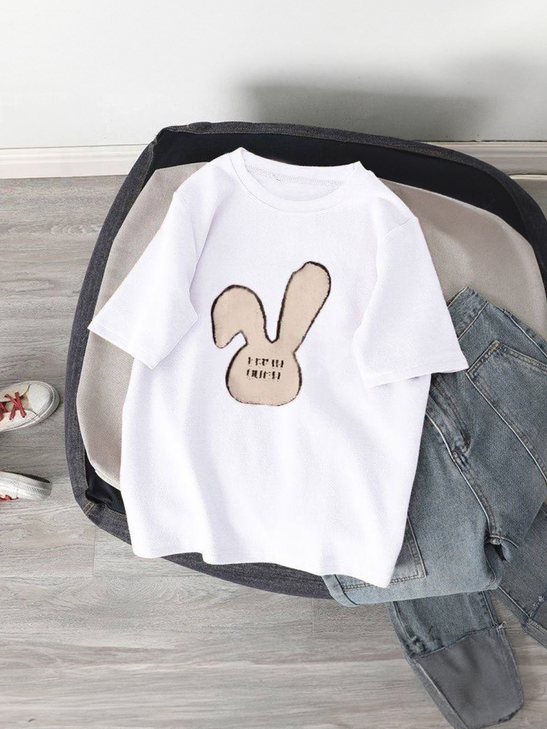 

KPOP Women Printed Top, White