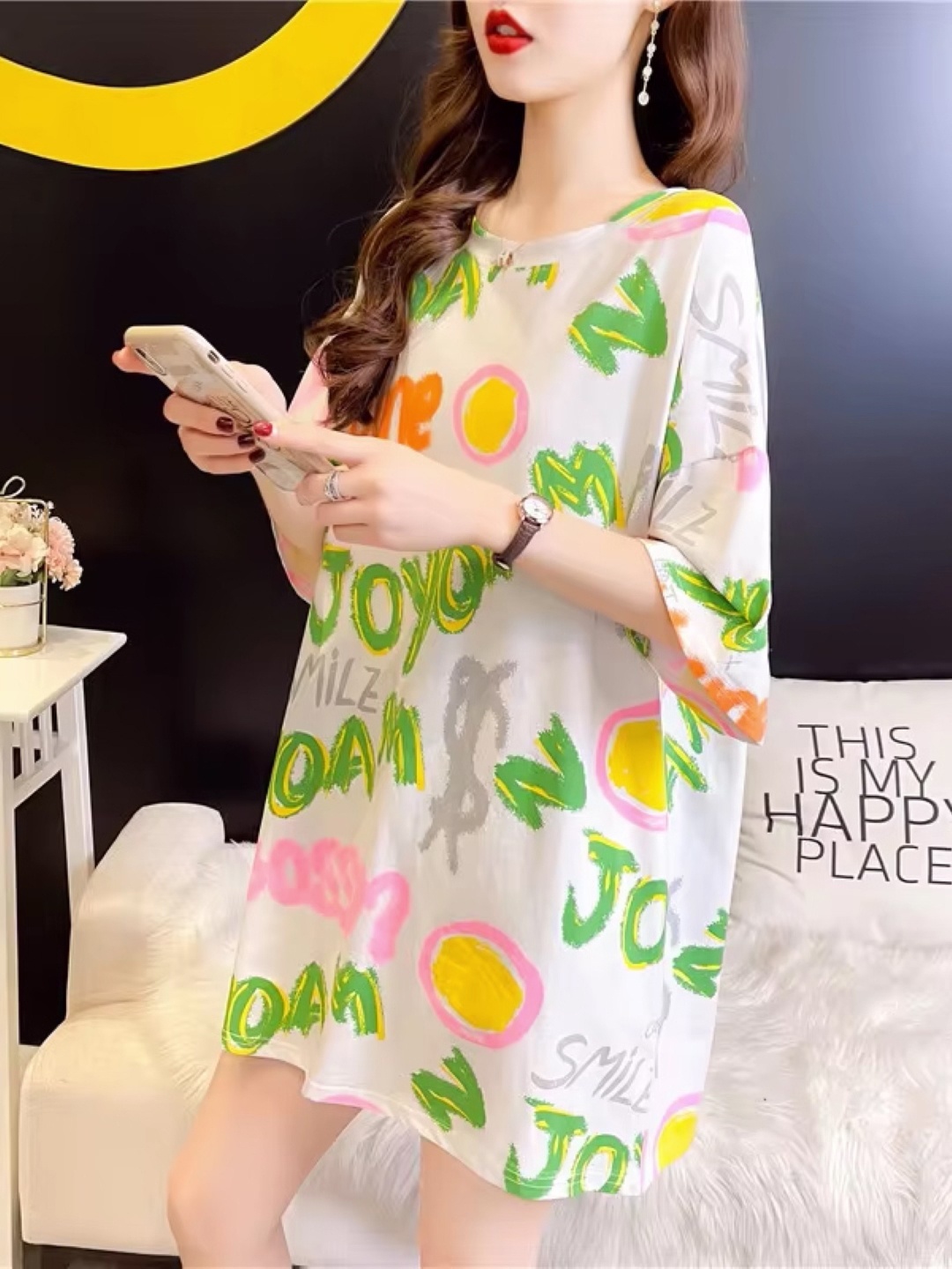 

KPOP Women Conversational Printed Oversized T-shirt, White