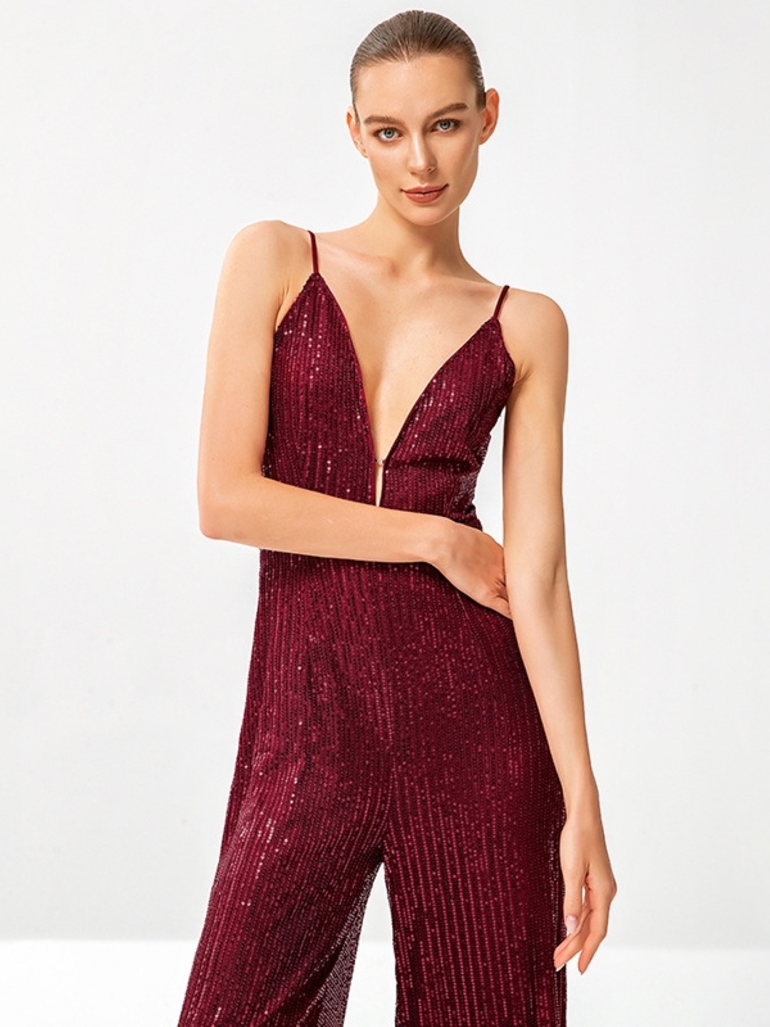 

KPOP Women Self Design Shoulder Straps Sleeveless Basic Jumpsuit, Burgundy