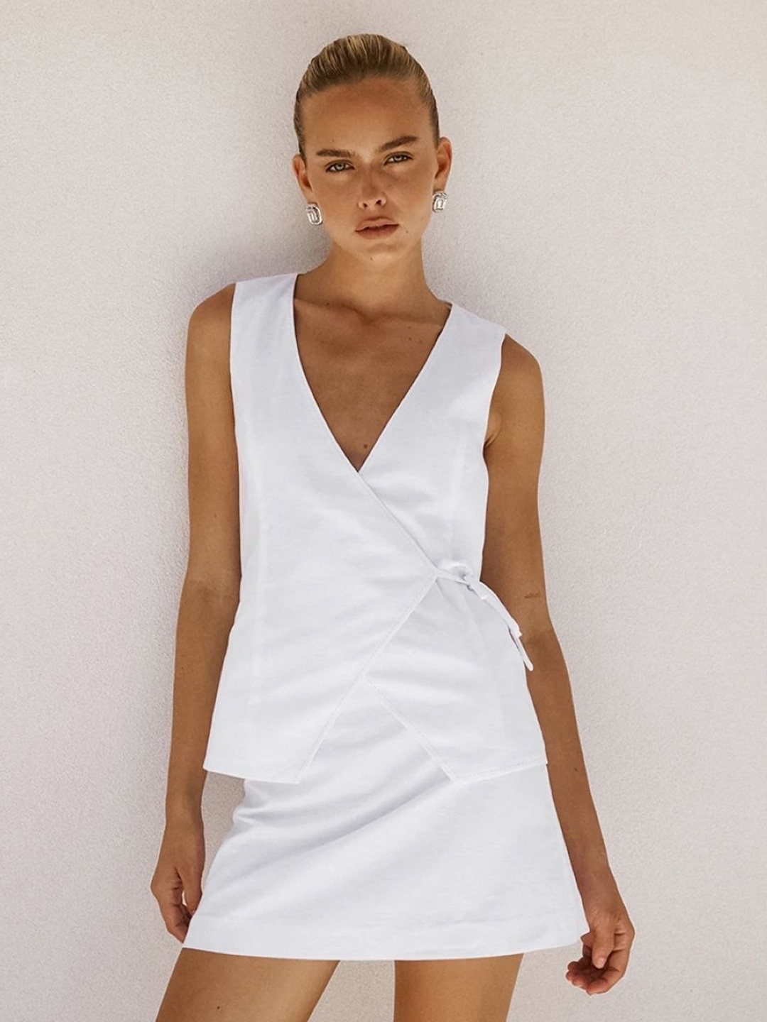 

KPOP V-Neck Linen Top & Skirt, White
