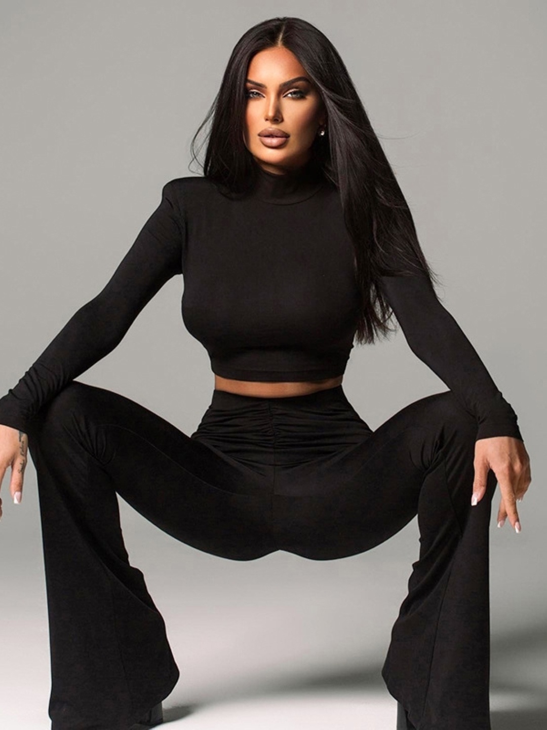 

KPOP High Neck Long Sleeves Crop Top With Trousers Co-Ords, Black