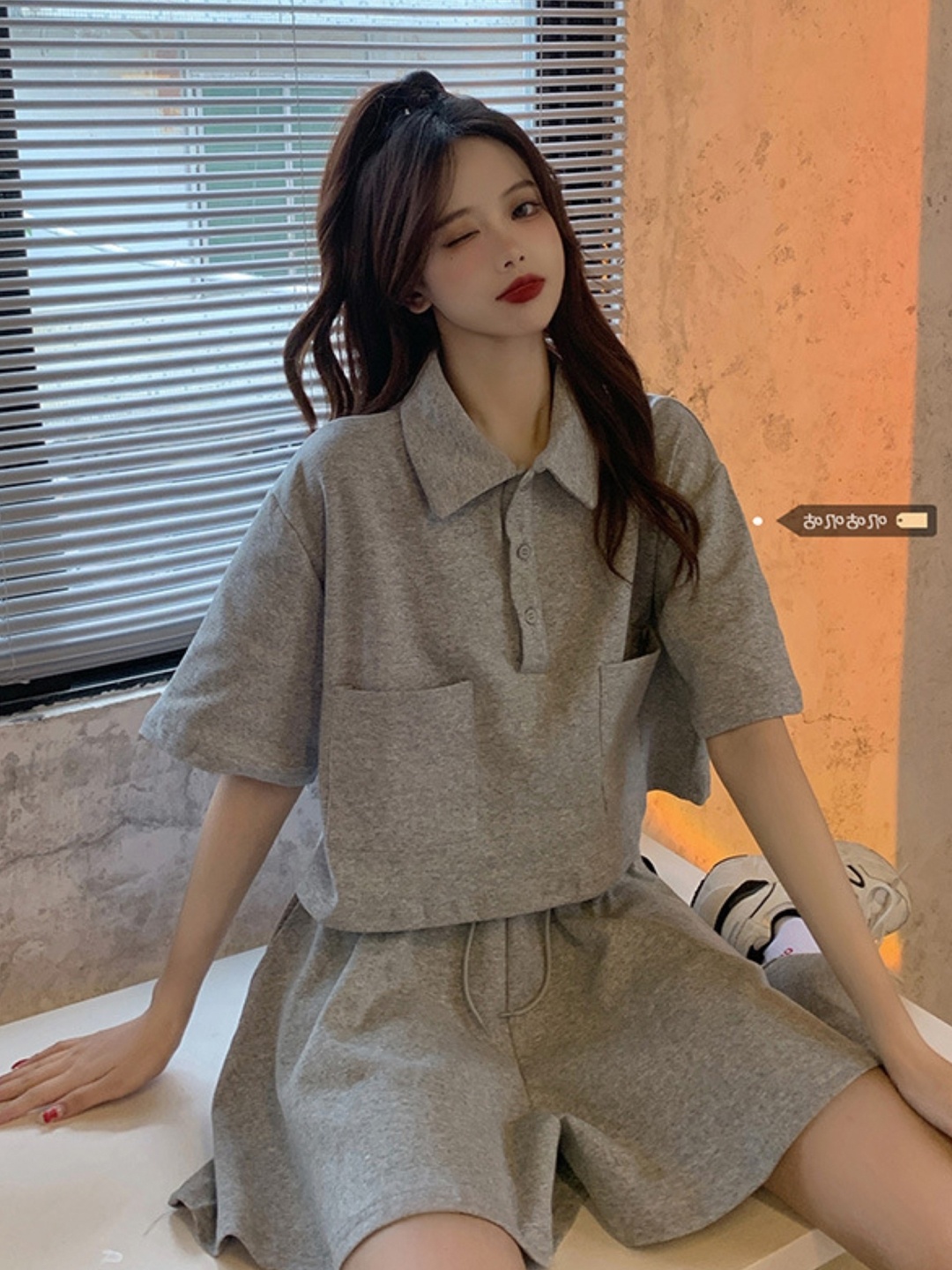 

KPOP Polo Collar Short Sleeves T-Shirt With Shorts, Grey