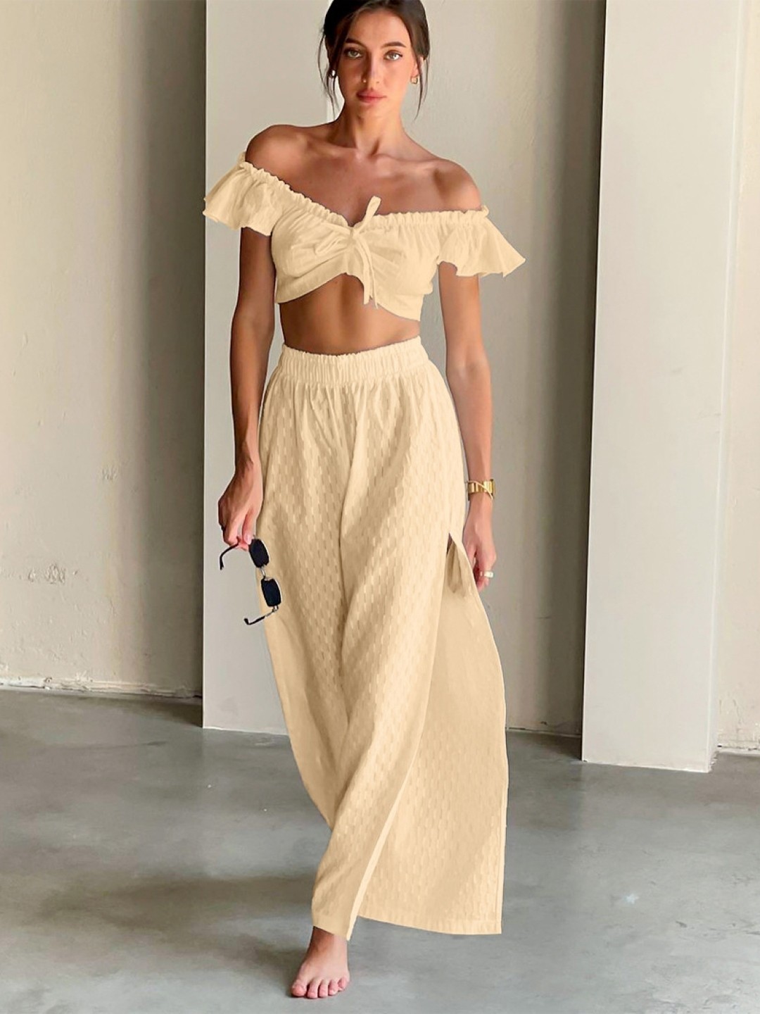 

KPOP Off-Shoulder Top With Trousers, Yellow