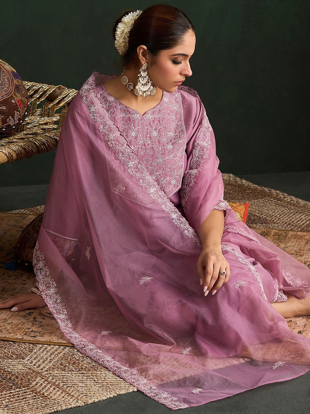 

Indo Era Ethnic Motifs Embroidered Thread Work Kurta With Trousers & Dupatta, Mauve