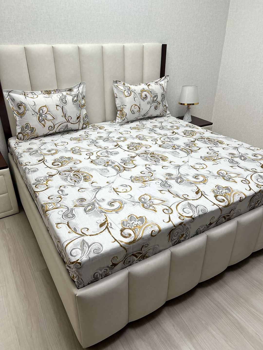 

Pure Decor Royal Velar Grey Printed 300 TC Cotton King Bedsheet with 2 Pillow Covers
