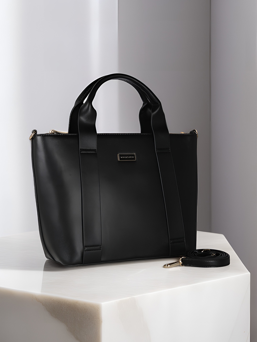 

Van Heusen Handheld Bag, Black