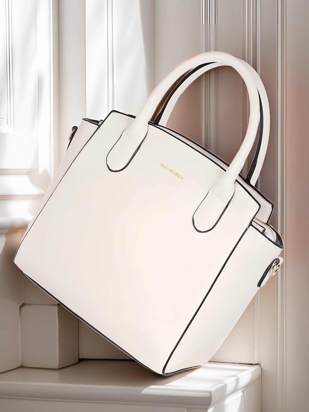 

Van Heusen Structured Handheld Bag, White