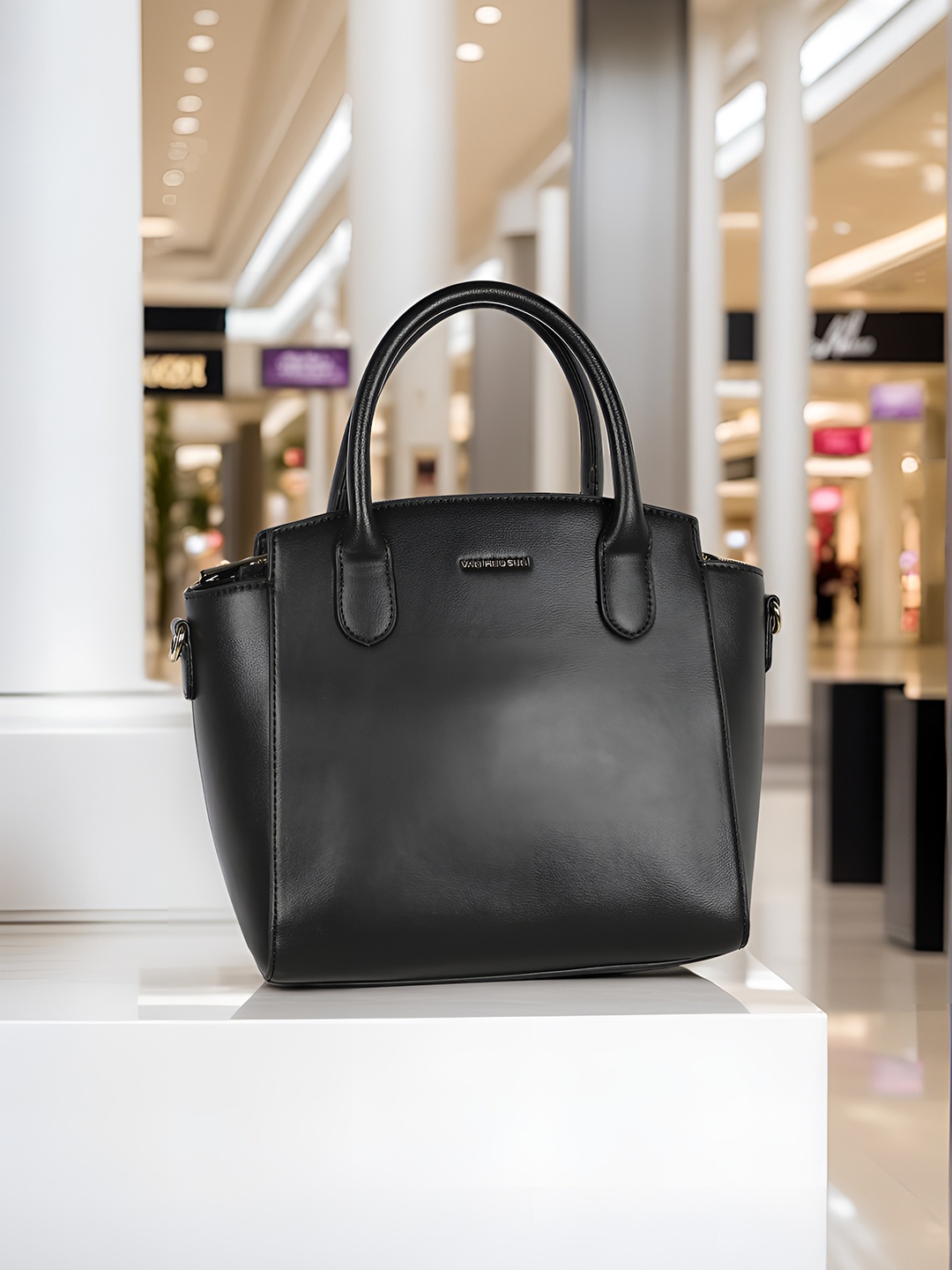 

Van Heusen Handheld Bag, Black