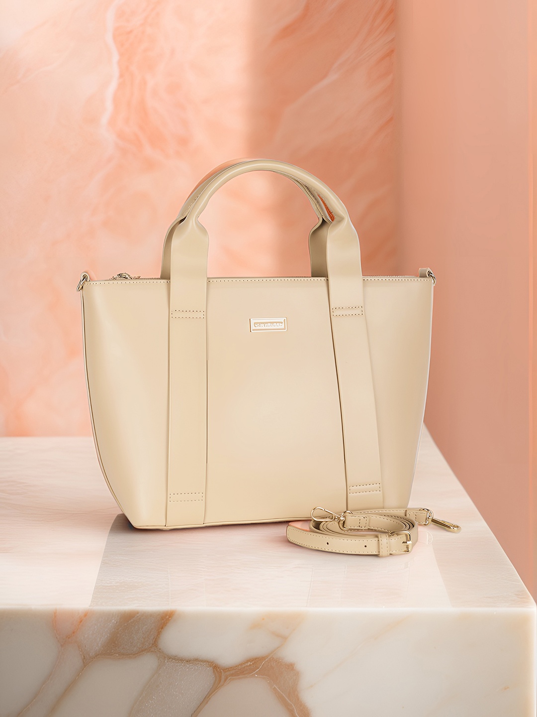 

Van Heusen Handheld Bag, Beige