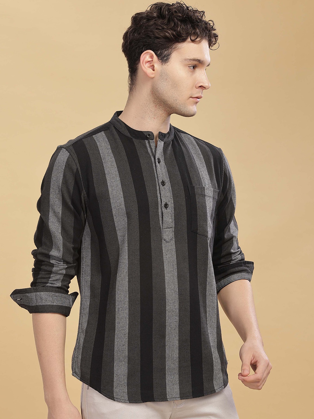 

HERE&NOW Striped Mandarin Collar Cotton Short Kurta, Black