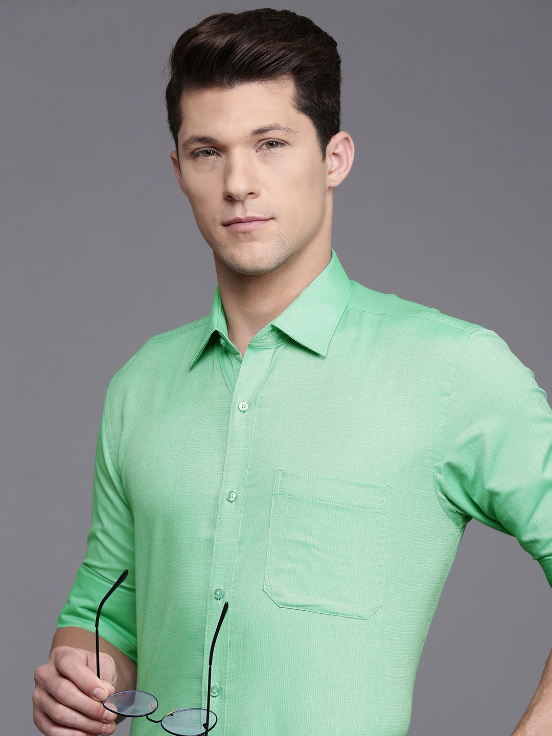 

Raymond Pure Cotton Contemporary Fit Opaque Formal Shirt, Green