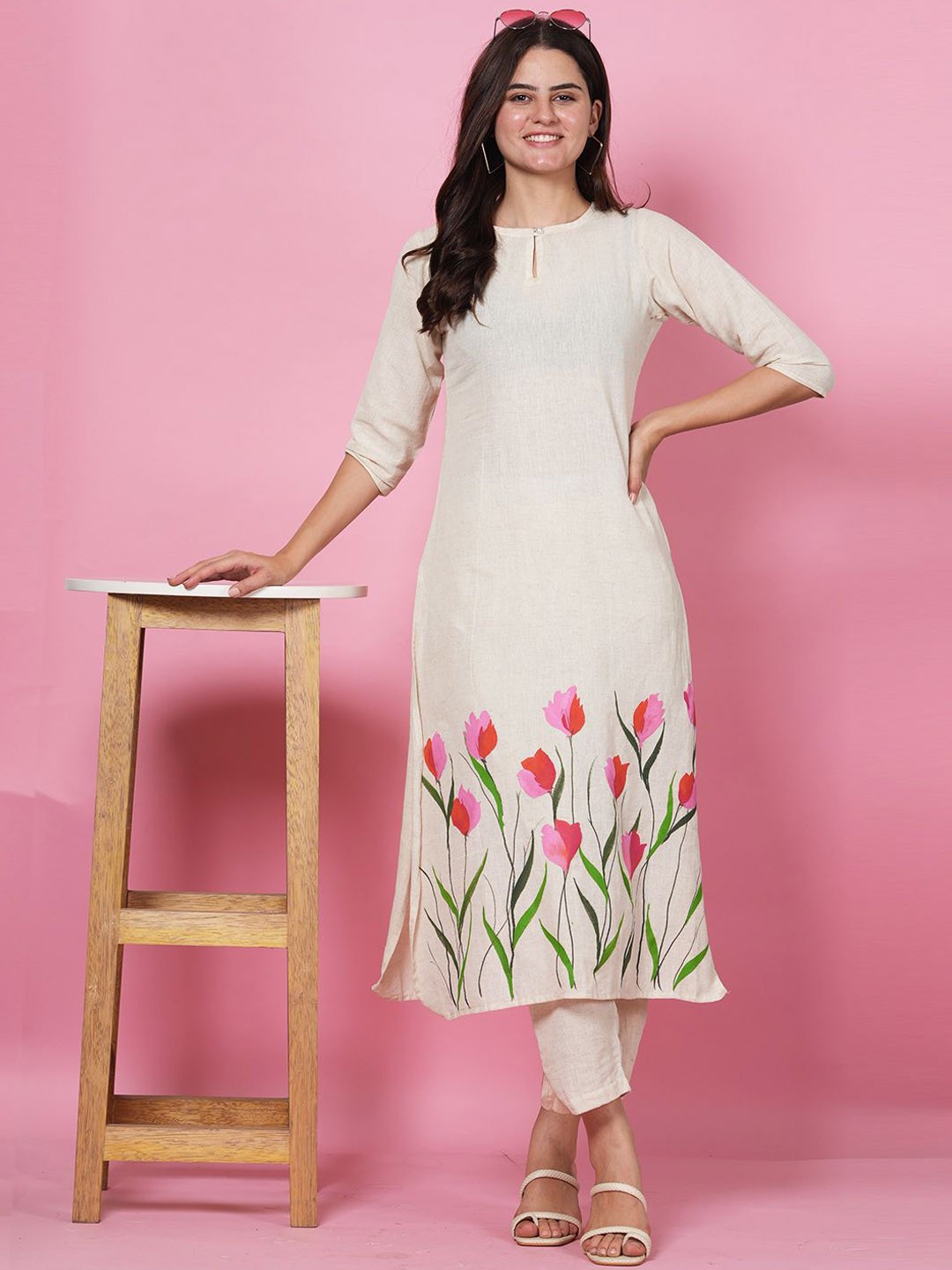 

LABEL KRISHA Floral Printed Keyhole Neck Pure Cotton Straight Kurta with Trouser, Off white
