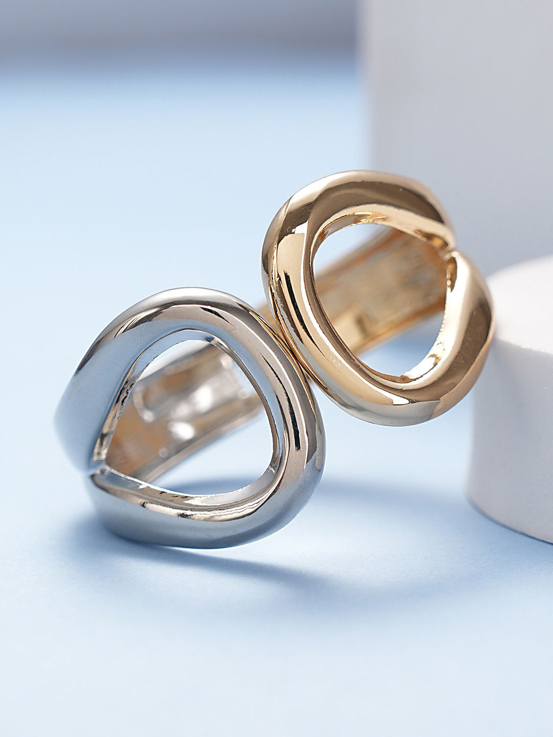 

SARAF TRENDZ Anti-tarnish18k Gold-Plated Cuff Bracelet