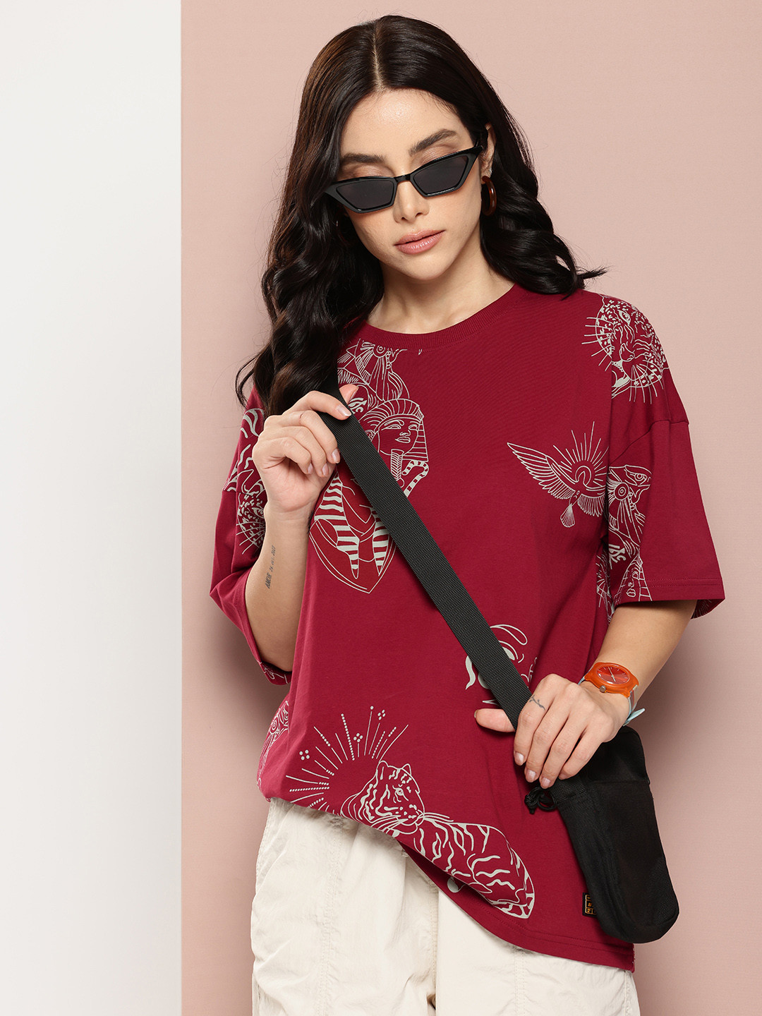 

Stormborn Printed Drop-Shoulder Sleeves Oversized Pure Cotton T-shirt, Maroon