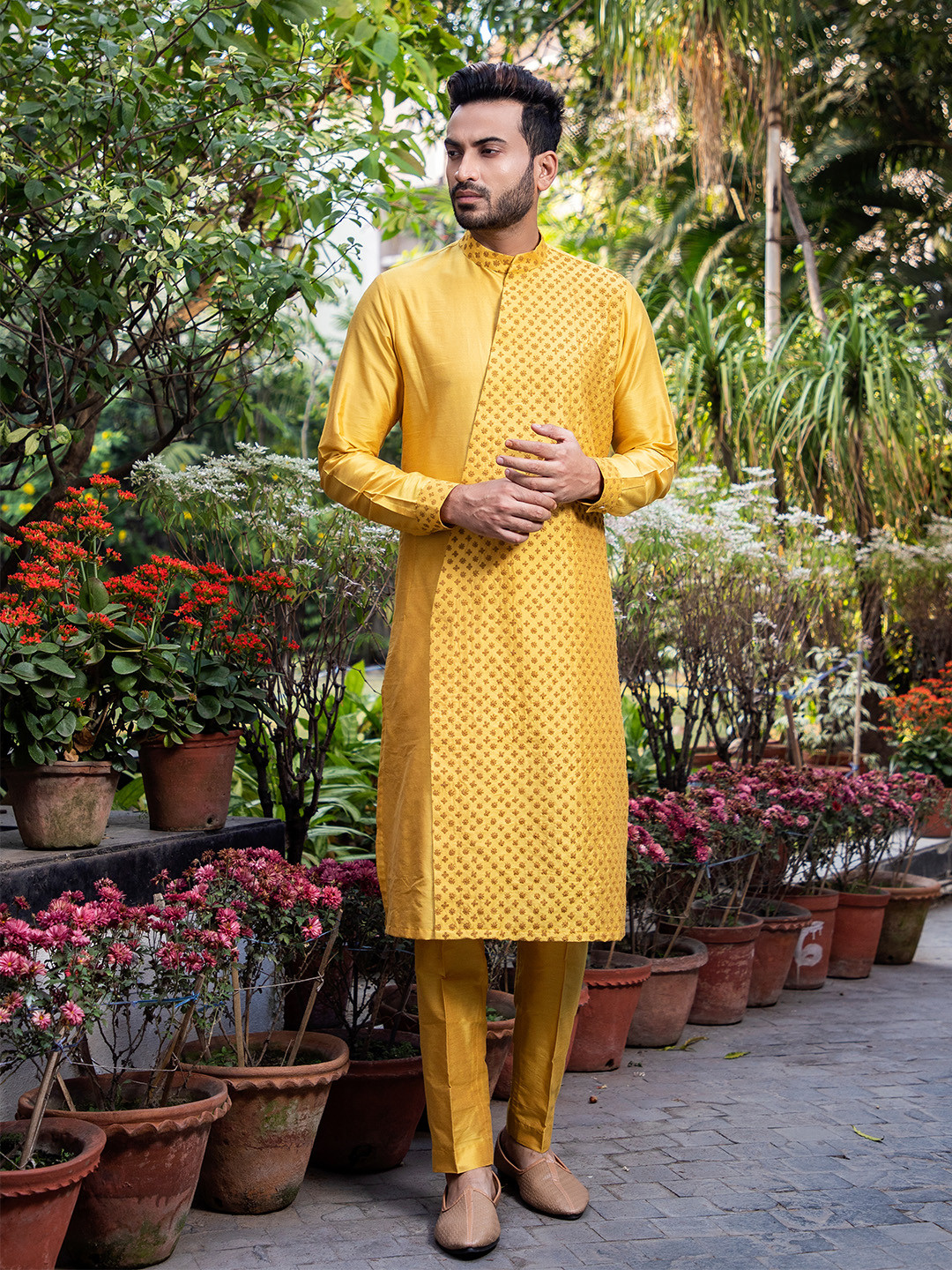 

DARSHIKA MENSWEAR Floral Embroidered Diagonal Cut Thread Work Cotton Silk Kurta & Pyjama, Mustard