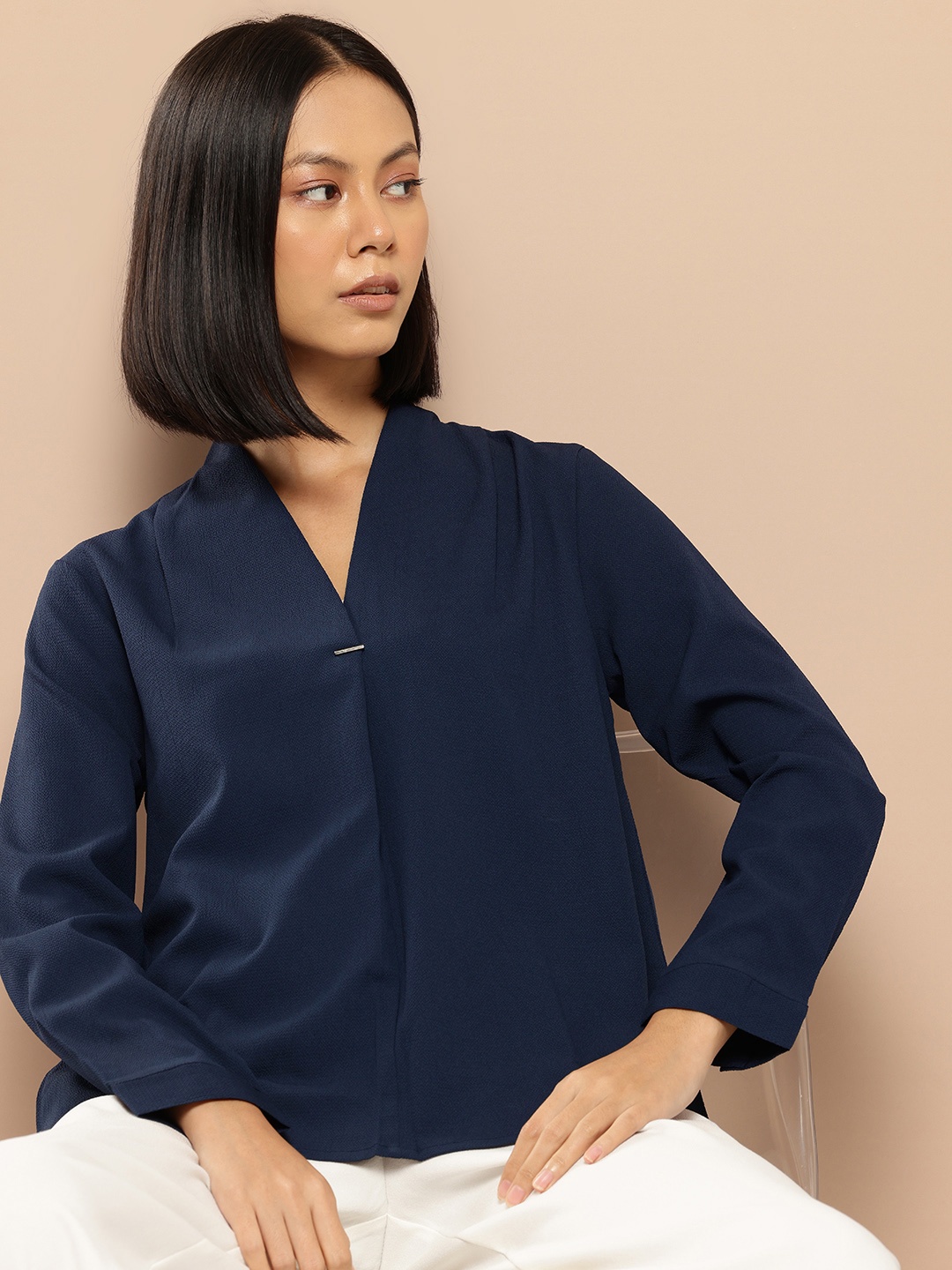 

her by invictus Solid Pleated Top, Navy blue