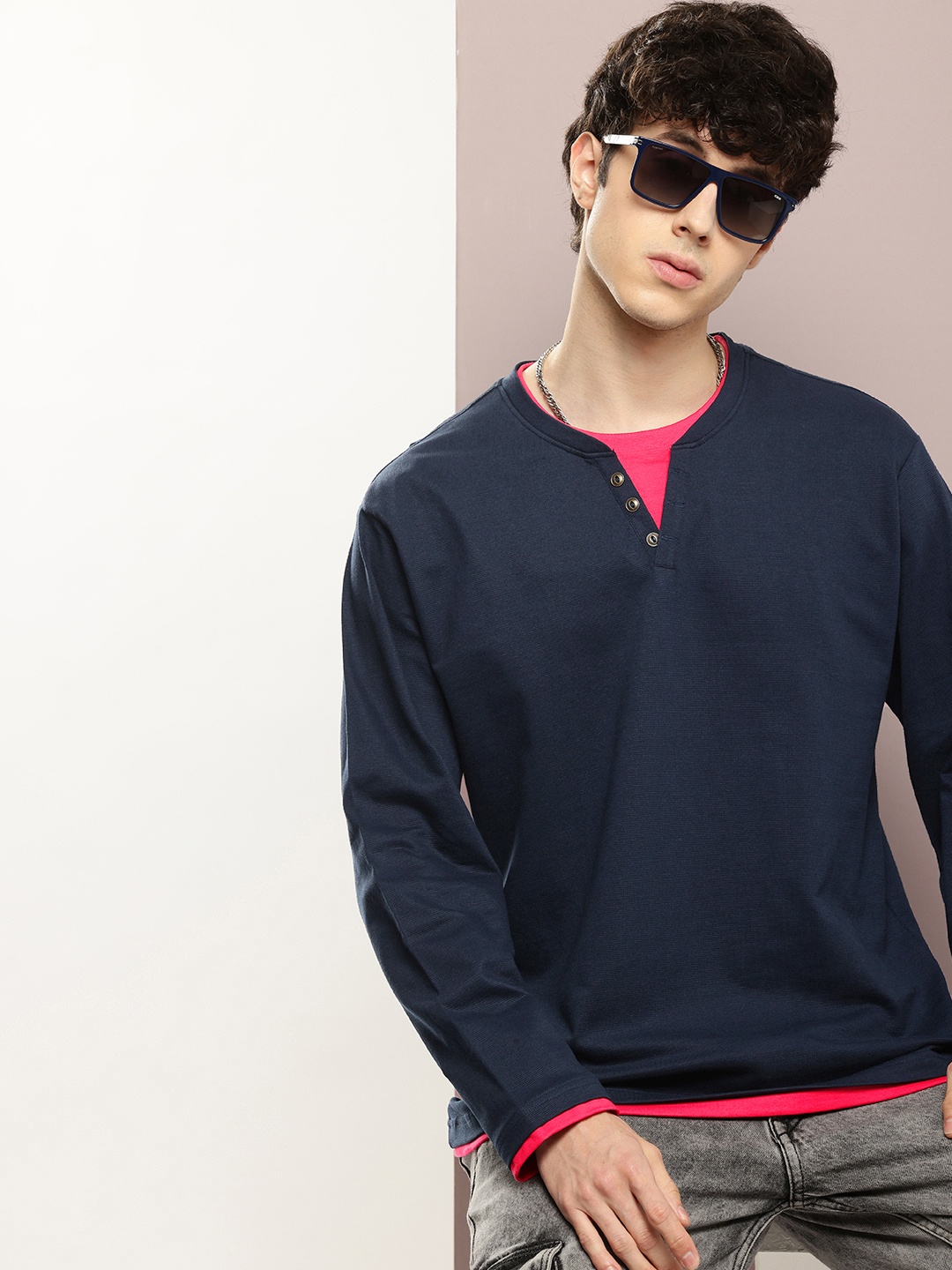 

DILLINGER Solid V-Neck Oversized T-shirt, Navy blue