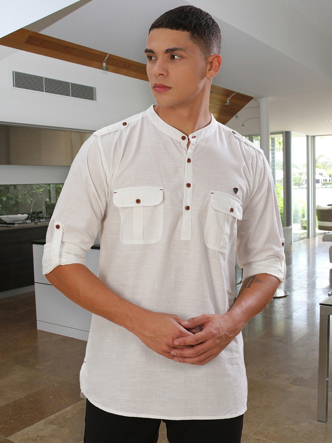 

Kuons Avenue Mandarin Collar Roll-Up Sleeves Linen Short Pathani Kurta, White