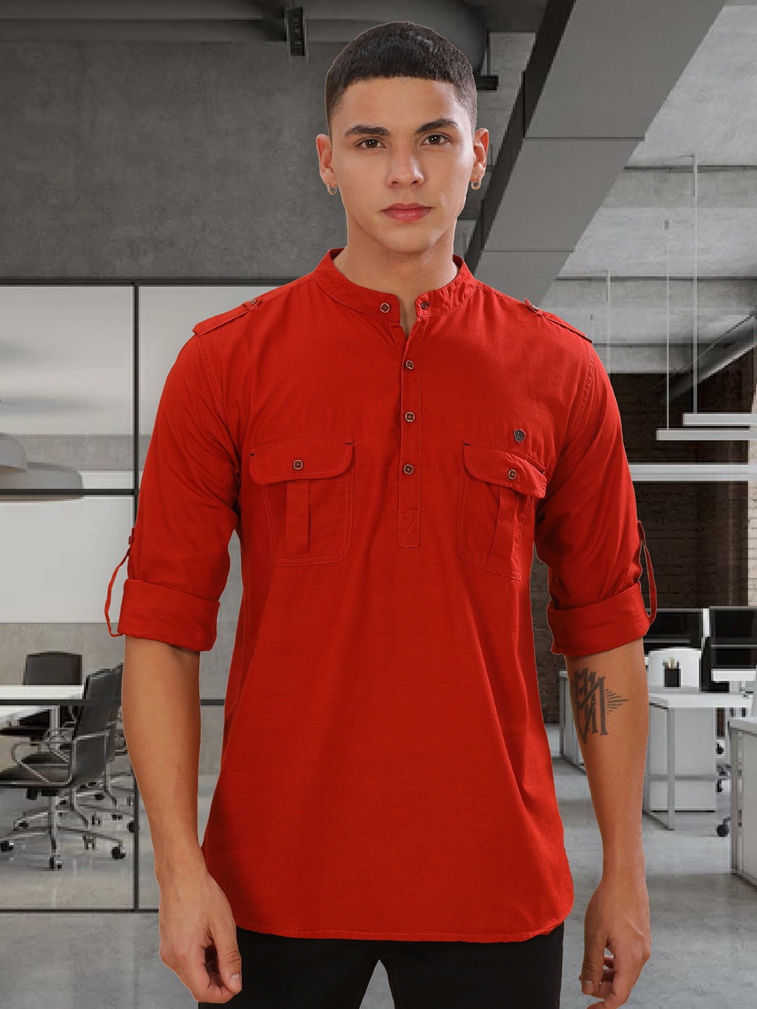 

Kuons Avenue Mandarin Collar Roll-Up Sleeves Linen Short Pathani Kurta, Red