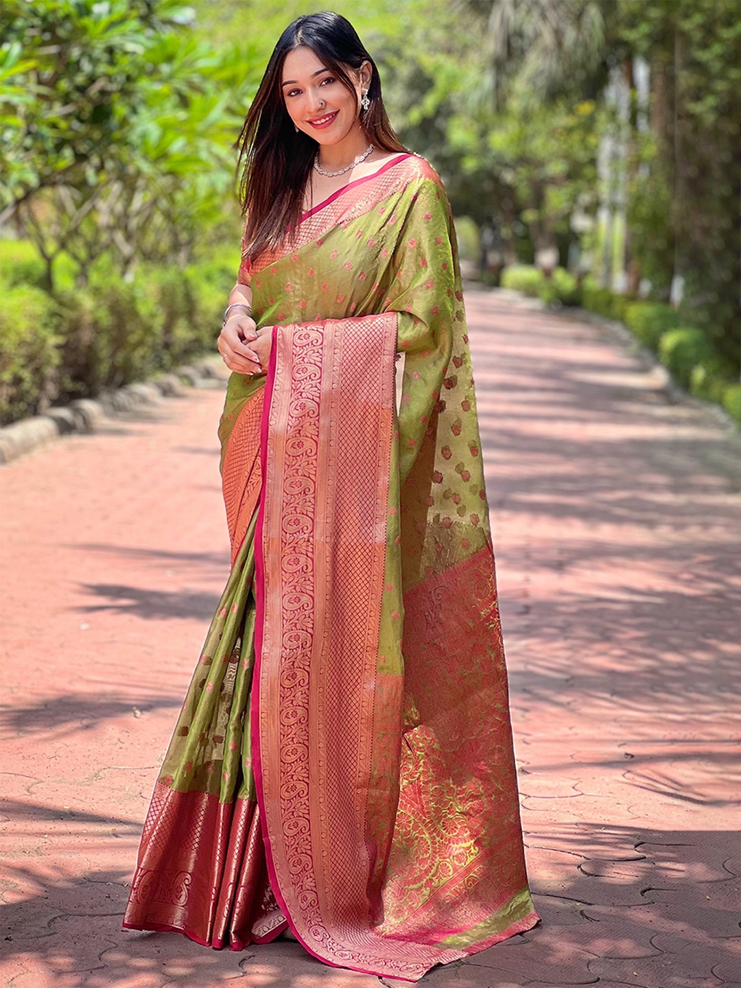 

Mitera Ethnic Motifs Zari Tissue Kanjeevaram Saree, Green