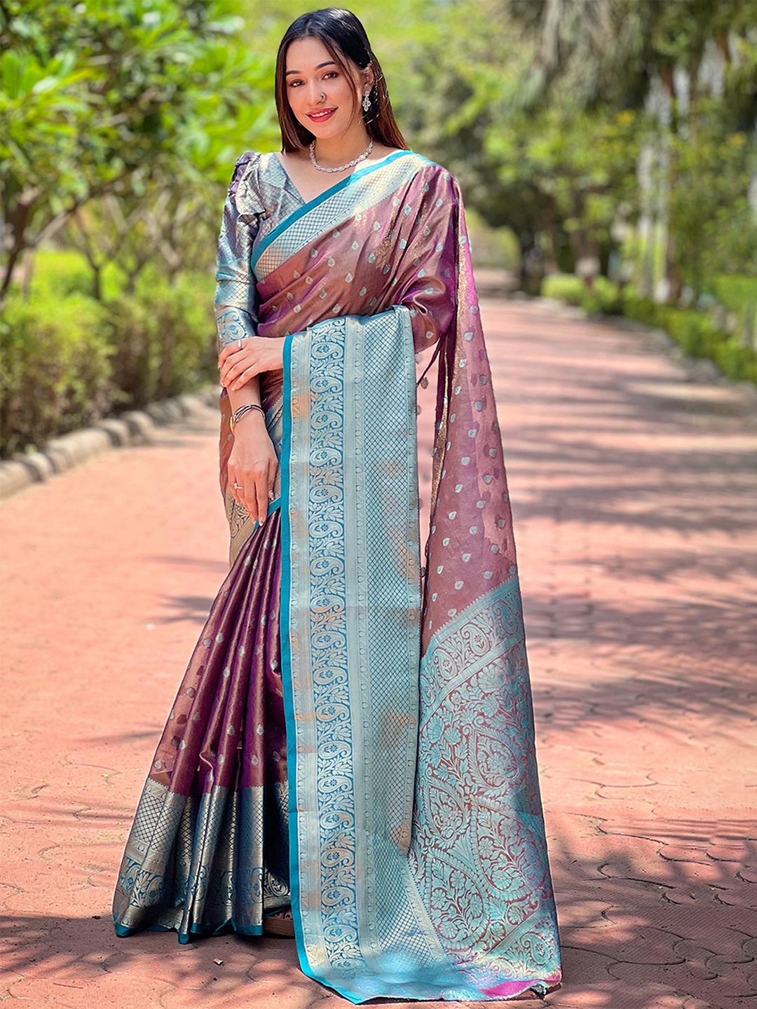 

Mitera Woven Design Zari Tissue Kanjeevaram Saree, Purple