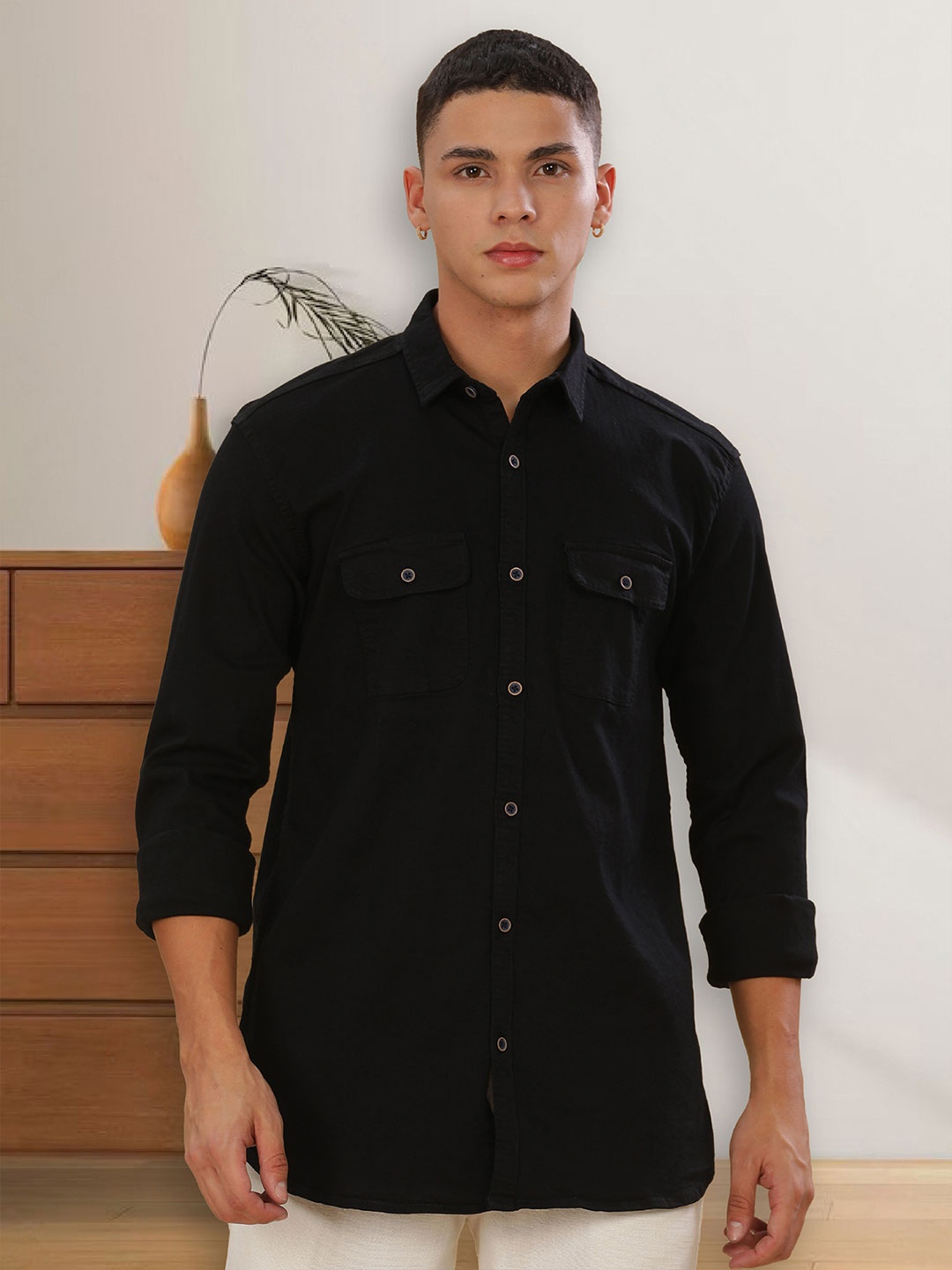 

Kuons Avenue Men Smart Spread Collar Solid Denim Slim Fit Casual Shirt, Black